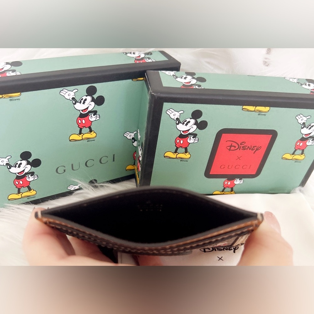 Special Edition Gucci Disney Collaboration! GUCCI Micro GG Card Case SOLD - Picture 3 of 7